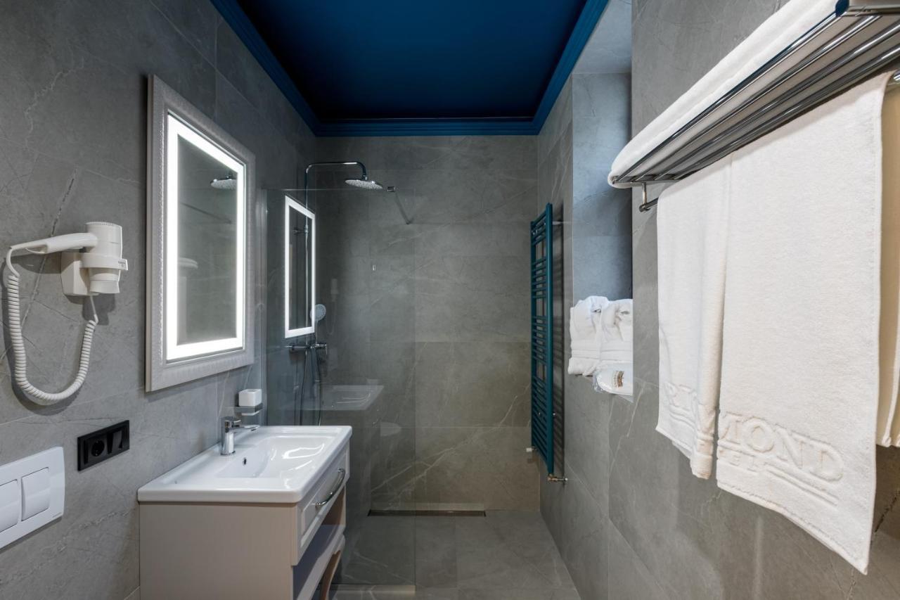 Richmond Hotel Chişinău Extérieur photo