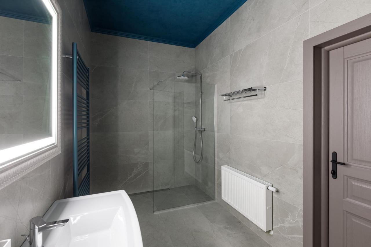 Richmond Hotel Chişinău Extérieur photo