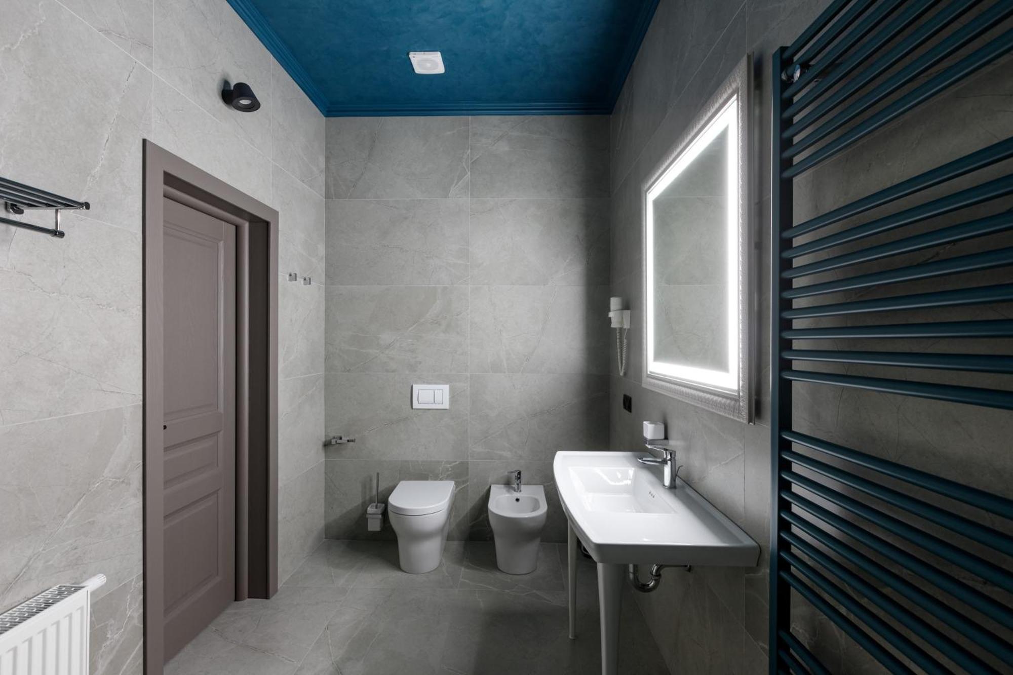 Richmond Hotel Chişinău Extérieur photo