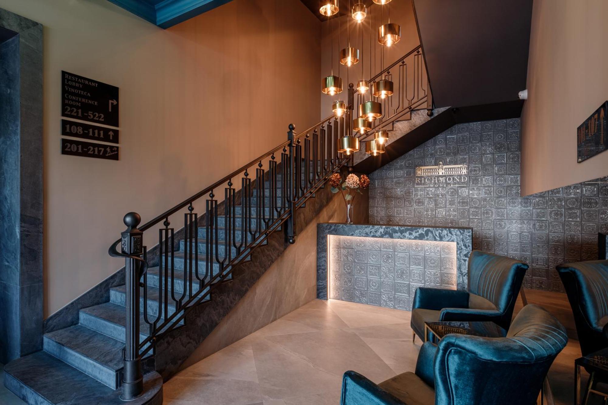 Richmond Hotel Chişinău Extérieur photo